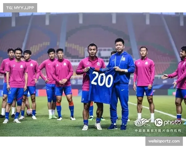 汪海健替补登场迎申花百场里程碑 创个人职业新纪录